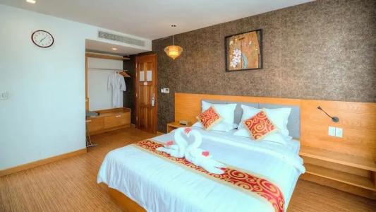 Orussey One & Apartment - 122