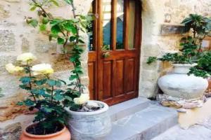 George & Alexandra's Apartments, Rhodes Town