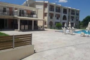 Jenny Hotel, Laganas