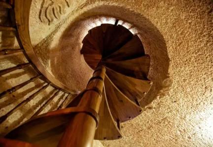 Oread Cave Suites - 241