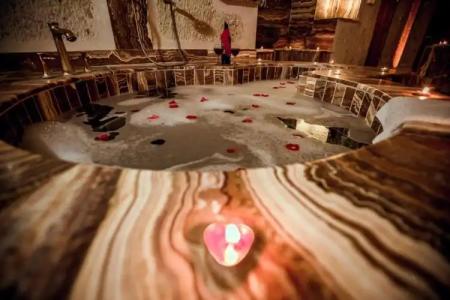 Oread Cave Suites - 301