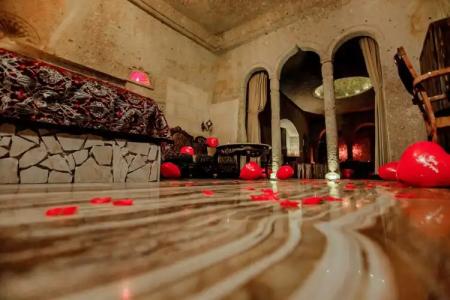 Oread Cave Suites - 341