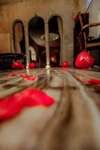 Oread Cave Suites - 361