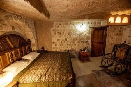 Oread Cave Suites - 105