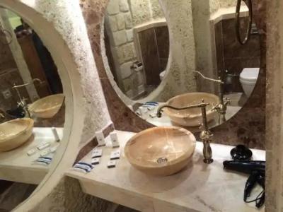 Oread Cave Suites - 164