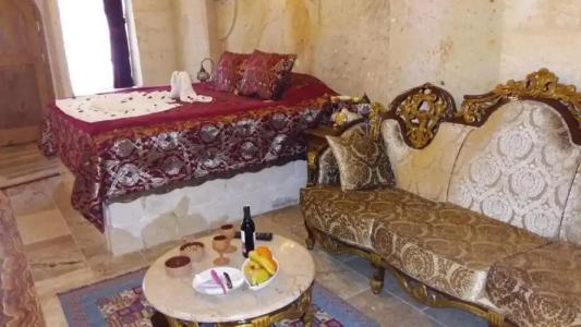 Oread Cave Suites - 321