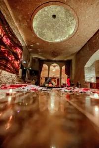 Oread Cave Suites - 364