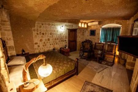 Oread Cave Suites - 106
