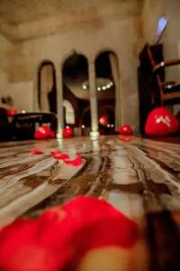 Oread Cave Suites - 363