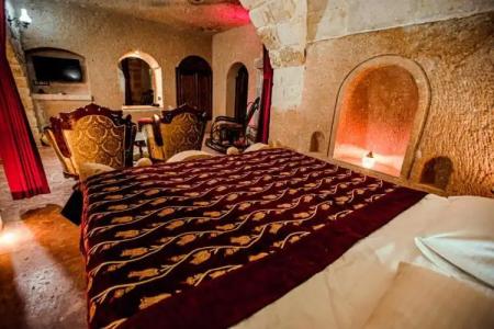 Oread Cave Suites - 210