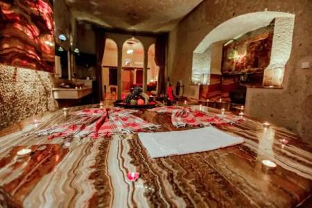 Oread Cave Suites - 313