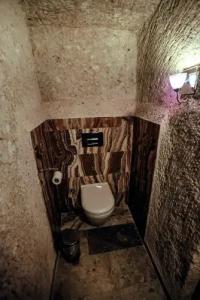 Oread Cave Suites - 371