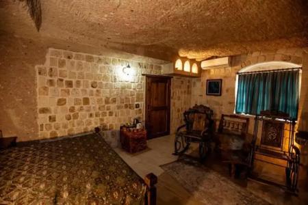 Oread Cave Suites - 111