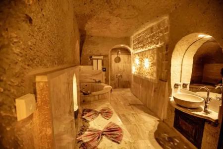 Oread Cave Suites - 107