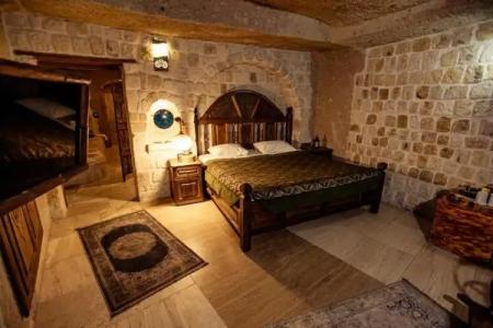 Oread Cave Suites - 110