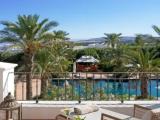 Executive Suite with pool view