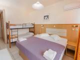 Quadruple room with sea view