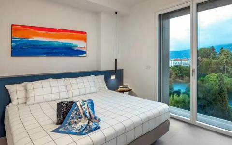 Grand Majestic - 150