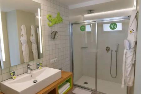 Vanilla Garden Boutique - Adults Only - 6