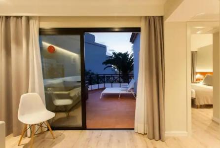 Vanilla Garden Boutique - Adults Only - 121