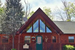 Smoky Mountain Getaway #435 Holiday home, Sevierville