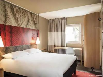 ibis Paris Canal Saint Martin - 3