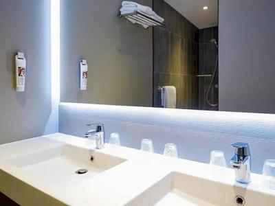 ibis Paris Canal Saint Martin - 24
