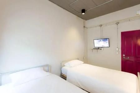 Bloo Hostel - 2