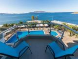 2 Bedrooms Standard Family room with balcony and with sea view