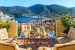 Karavos House Sea View, Skopelos Town