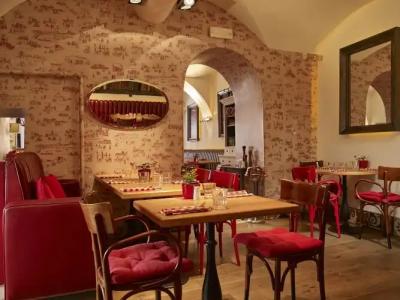 PEST-BUDA Design by Zsidais at Buda Castle - 26