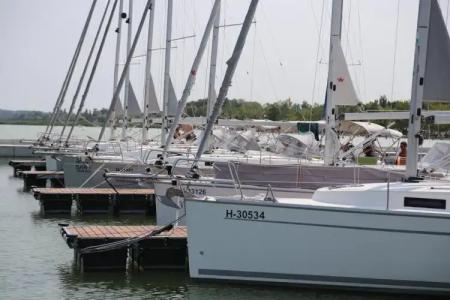 Fenyves Yacht Club Superior - 11