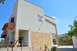 Bed & Breakfast «B&B Aurora», Custonaci