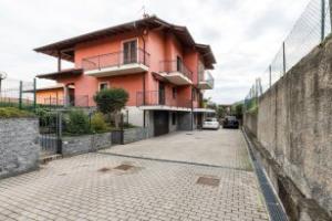 Guest House «Lake Holiday Home», Baveno