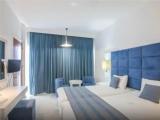 Standard room with partial sea view