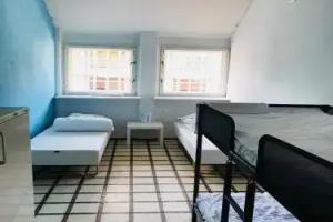 Moose Hostel, Juodkrante
