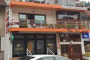 Bed & Breakfast «Vila De turist», Nova Varos