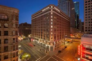 Embassy Suites By Hilton Downtown Hotel, Minneapolis