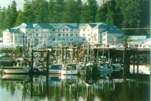 Quarterdeck Inn Port Hardy, Port Hardy