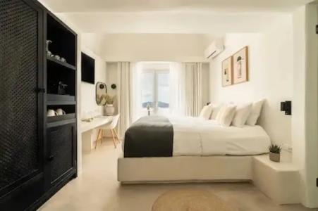 Rocabella Santorini & Spa - 36