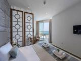 Standard room with partial sea view