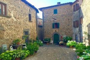 Il Priorato, Pescia