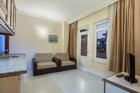 May Flower Apart - 140