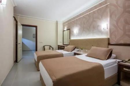 May Flower Apart - 173