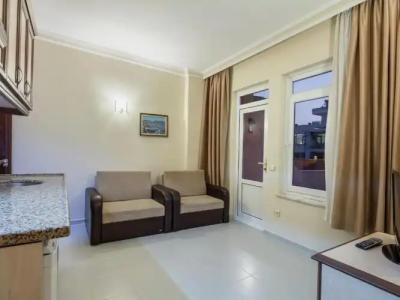 May Flower Apart - 109