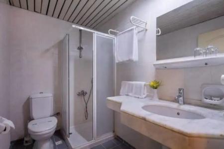 May Flower Apart - 101