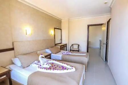 May Flower Apart - 136