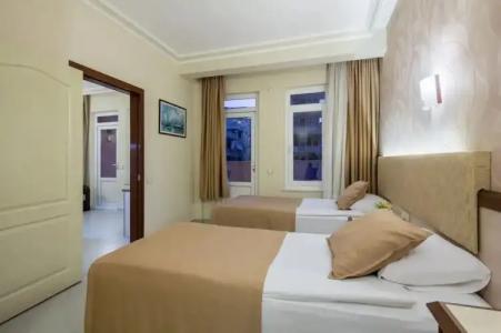 May Flower Apart - 142