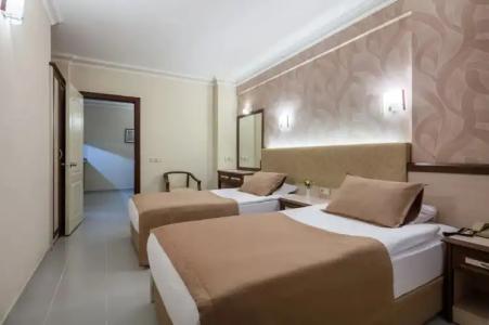 May Flower Apart - 121