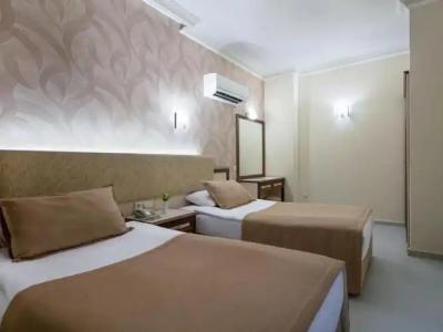 May Flower Apart - 110